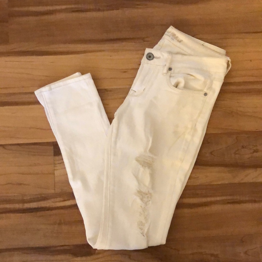Bullhead black white ripped jeans
